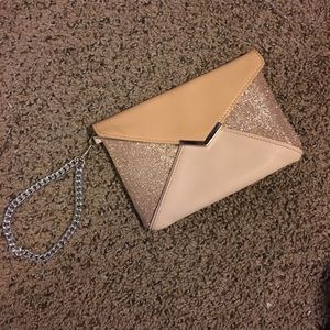 Express wristlet
